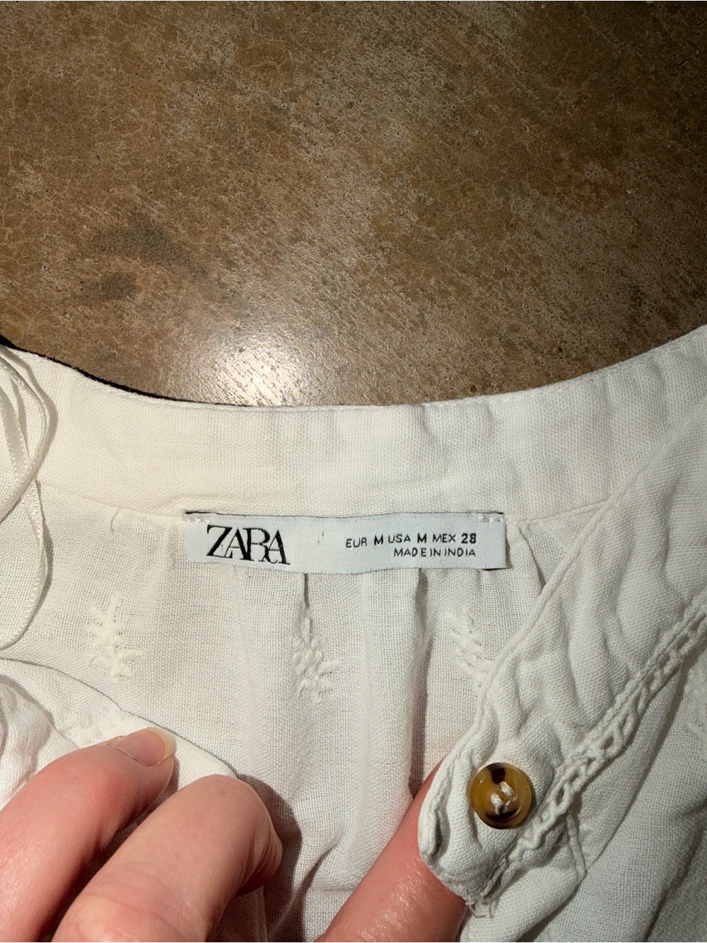 Zara White Eyelet Embroidered Peplum Tunic Blouse Medium - Picture 6 of 10